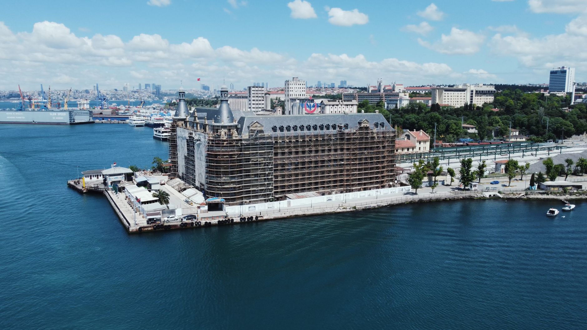 Aerial view of Haydarpaşa Train Station on a sunny day in Istanbul, Türkiye. — How 51 Game Prevents Cheating & Bots